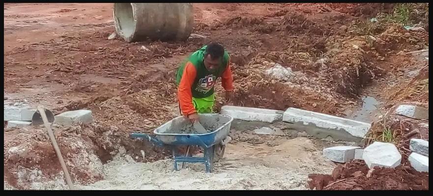Prefeitura continua com obras de terraplenagem para melhorar as vias de Santana