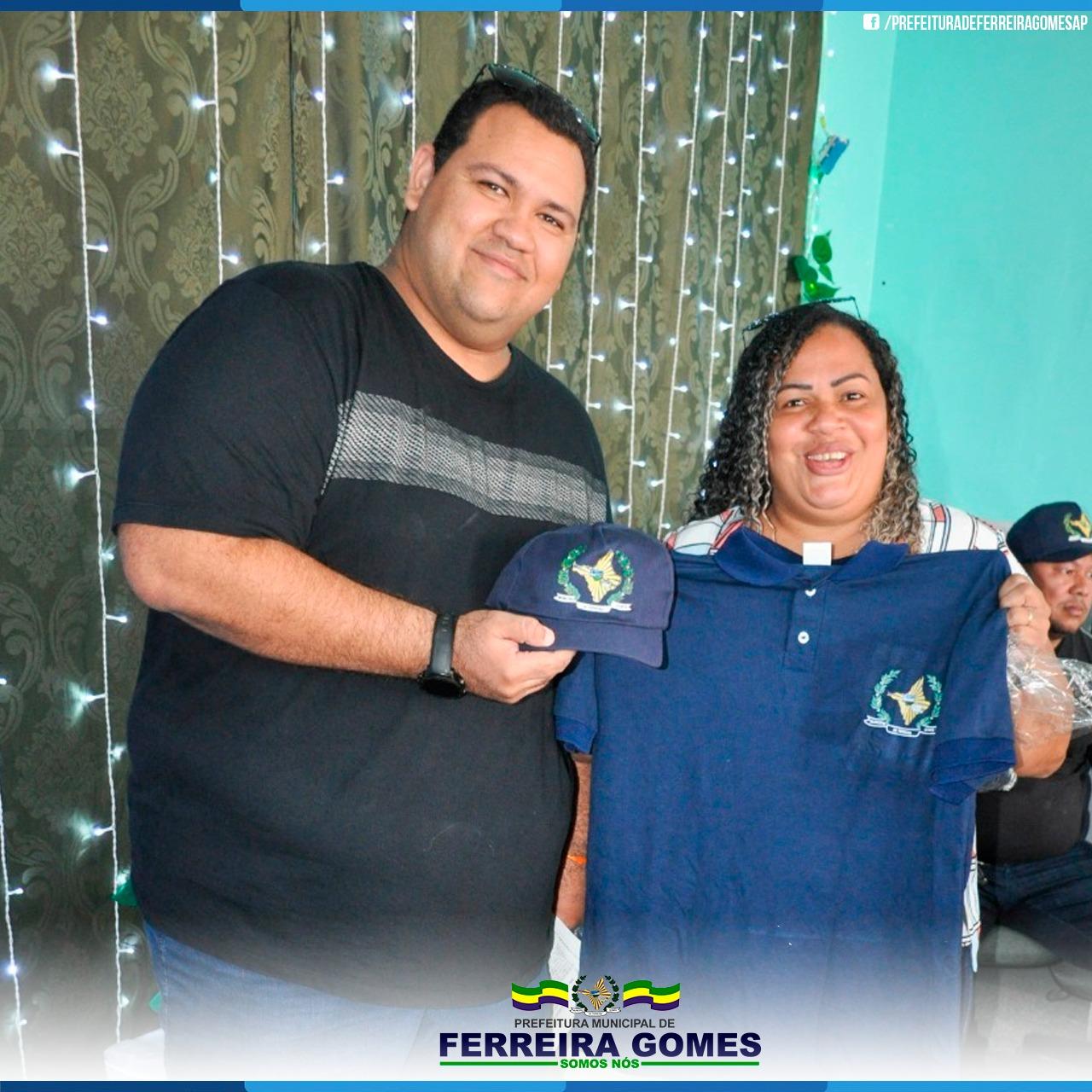 Prefeitura realiza entrega de novos uniformes e EPIs aos garis e colaboradores da SEMMA.