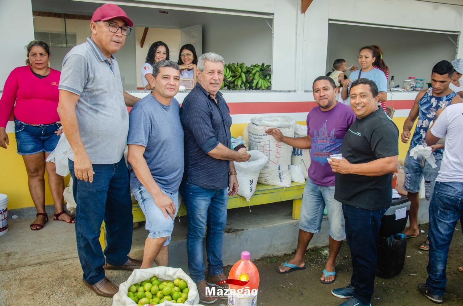 Feira Municipal Antônio dos Santos tem ação cultural