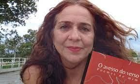 “O AVESSO DO VERSO, POEMAS DE MIM”, uma produção literária de Pat Andrade