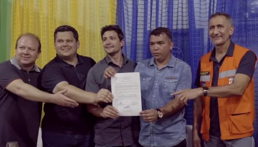 Prefeito Ary Duarte assina convênios para execução de obras com recursos alocados pelo Senador Davi   