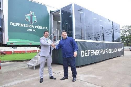 Senador Davi participou da inauguração da carreta itinerante da Defensoria Pública do Amapá