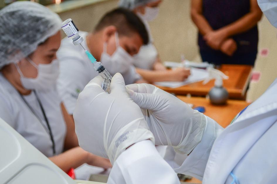Vacinadores do Governo do Estado seguem ofertando vacinas contra o sarampo em apoio aos municípios