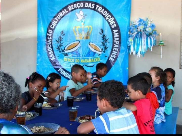 Domingo da Santíssima Trindade dos Inocentes tem confirmação da fé no Barracão da Tia Gertrudes