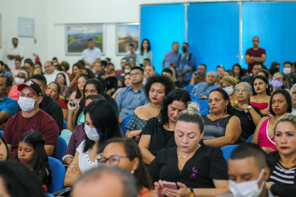 Dr. Furlan empossa 54 novos servidores e zera lista de candidatos no concurso da Educação de Macapá