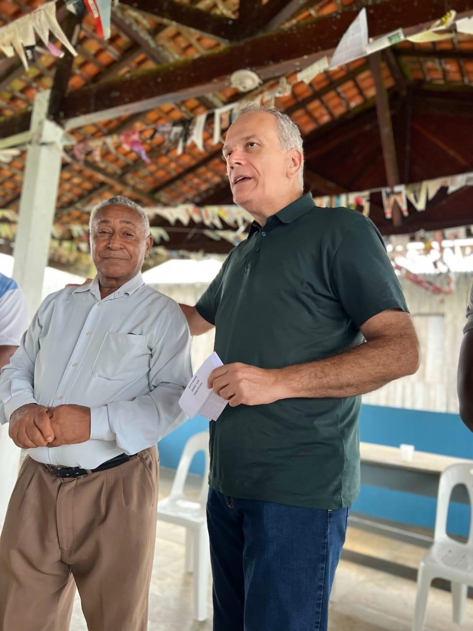 Moradores do Ambé dialogam com Jaime e relatam dificuldades de acesso à comunidade