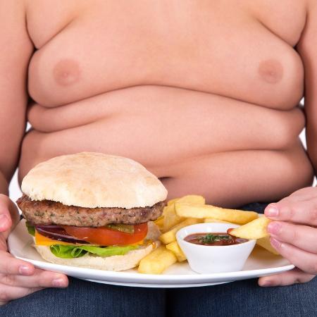 Obesidade infantil vai além de má alimentação