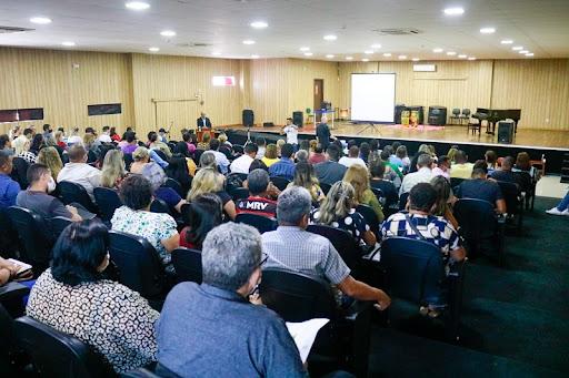 Volta às Aulas: Secretaria de Educação capacita gestores escolares de Macapá e Santana para acolher alunos e professores 