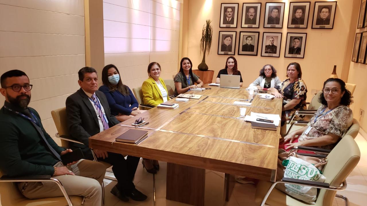 MP-AP reúne com Tribunal de Contas do Amapá para debater projetos e ações futuras na área da Educação