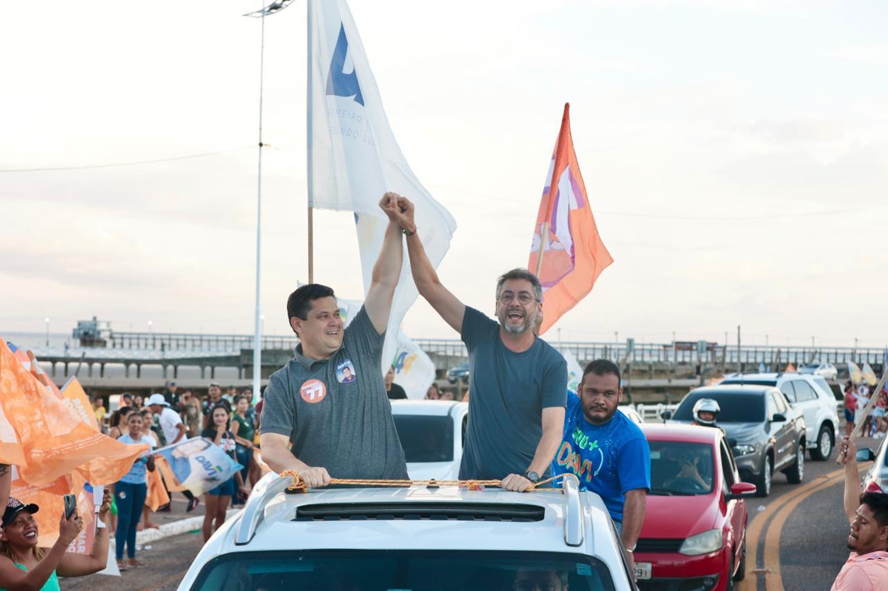 Davi e Clécio realizam grande bandeirada na orla de Macapá neste domingo, 4