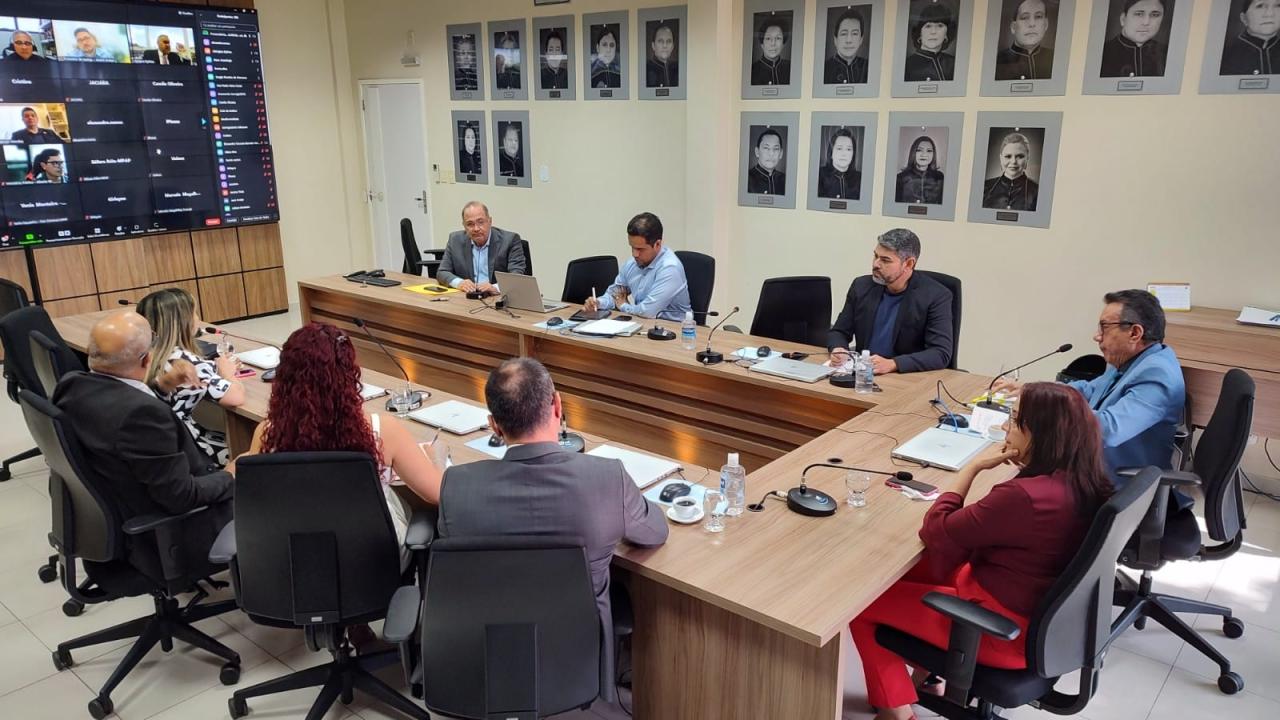 Colégio de Procuradores de Justiça homenageia decanos do MP-AP