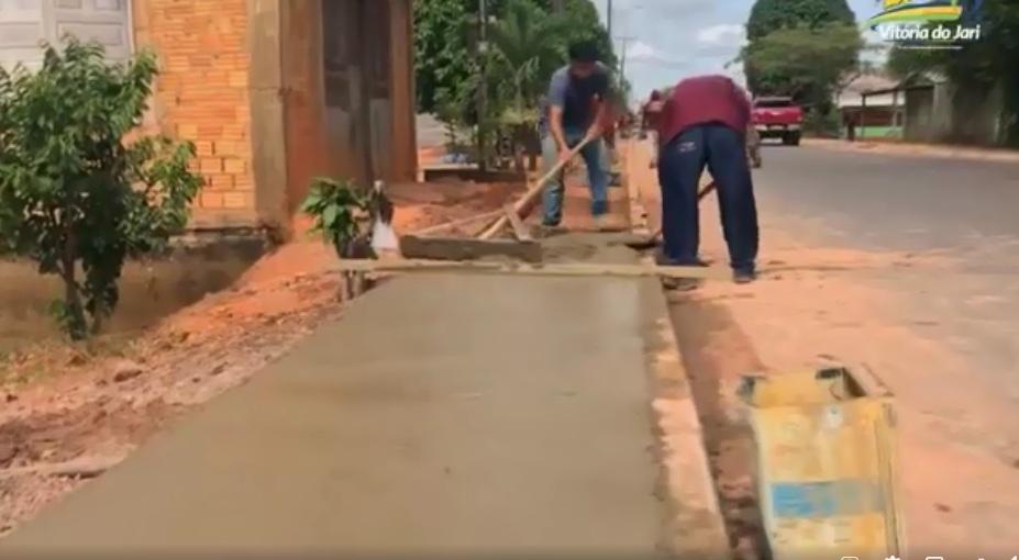 A Prefeitura Municipal de Vitória do Jari investiu, e as obras estão a todo vapor no Município.