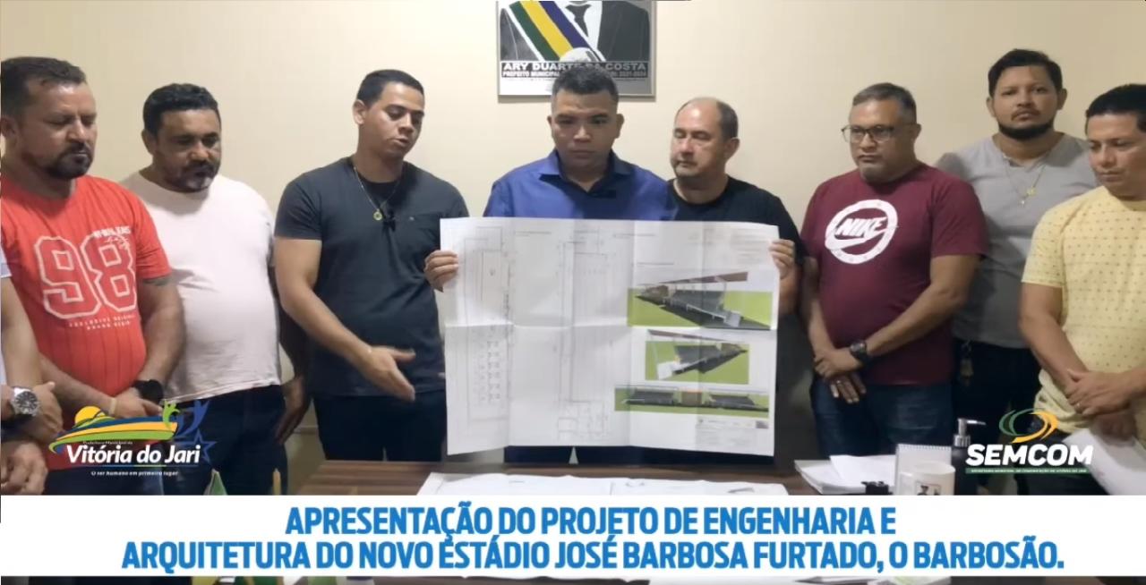 Prefeito Ary Duarte apresentam projeto do novo Estádio Barbosão