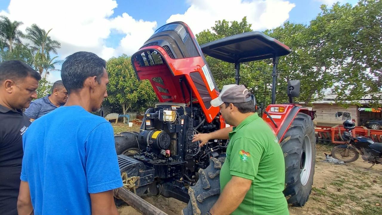 Prefeitura de Macapá visita agricultores do Quilombo Abacate da Pedreira