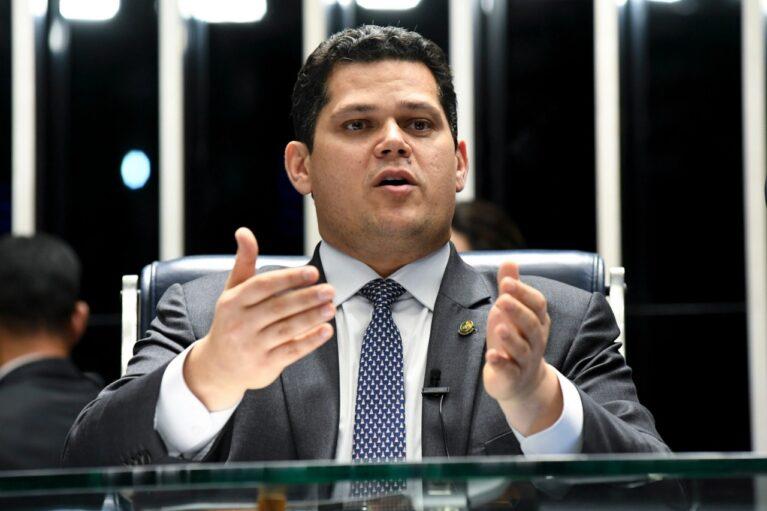 Senador Davi vai indicar relator para a PEC da Transição