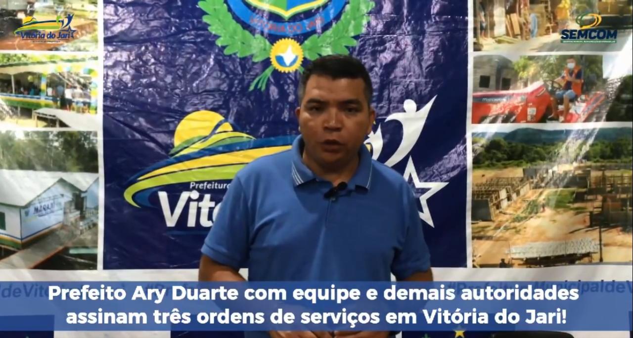 Assinaturas de Ordens de Serviços pelo prefeito Ary Duarte para diversas obras no município 