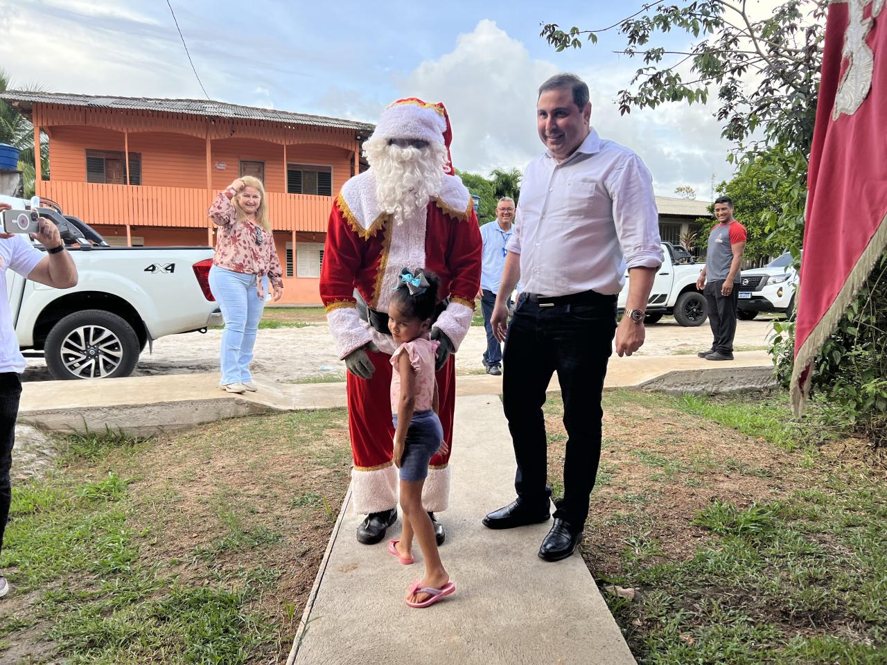 Crianças de Mazagão Velho participam de Natal Solidário realizado por servidores do TCE Amapá