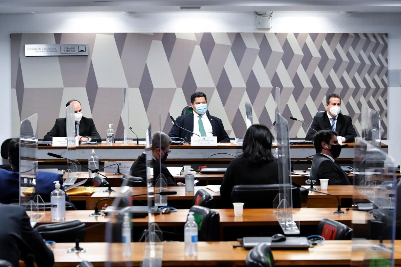 PEC da Transição  começou a ser analisada pela CCJ do Senado Federal.