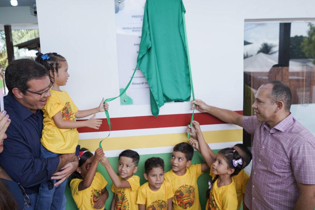 Prefeitura de Macapá faz a entrega da 18ª escola totalmente reformada neste ano