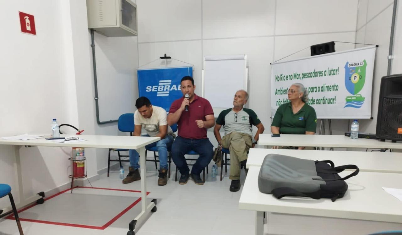 Reunião do setor pesqueiro esclarece dúvidas sobre defeso
