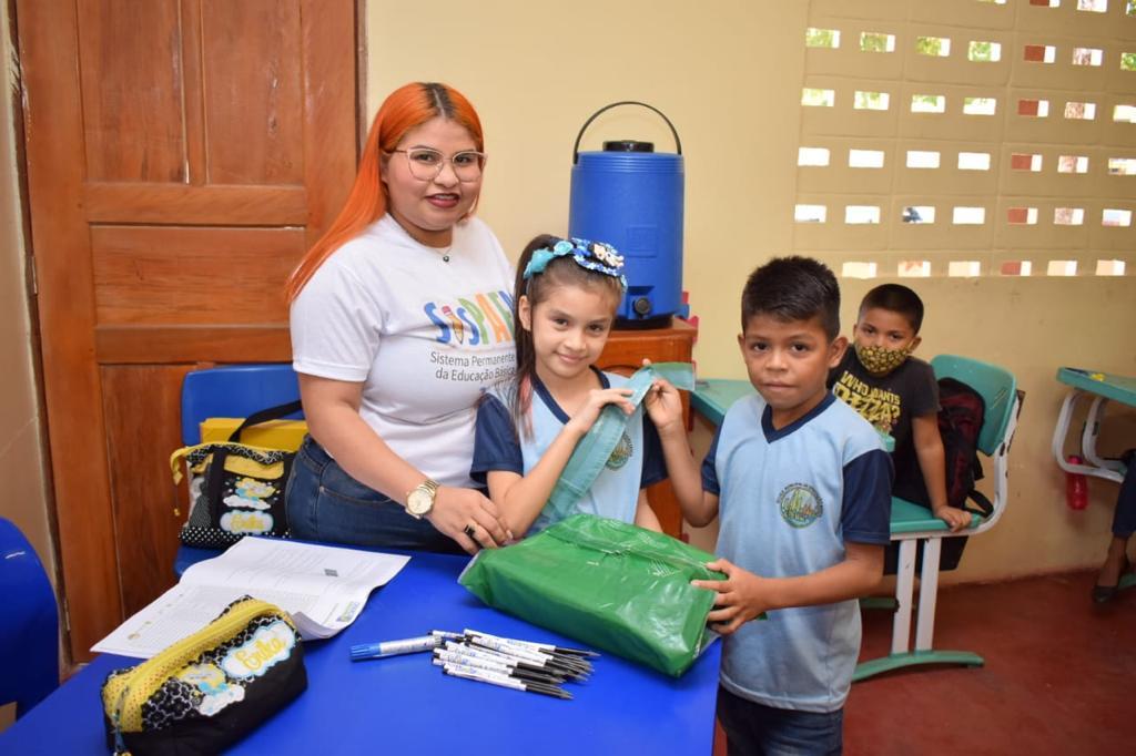 Escolas de Santana apresentam alto desempenho e recebem pagamento do FNDE