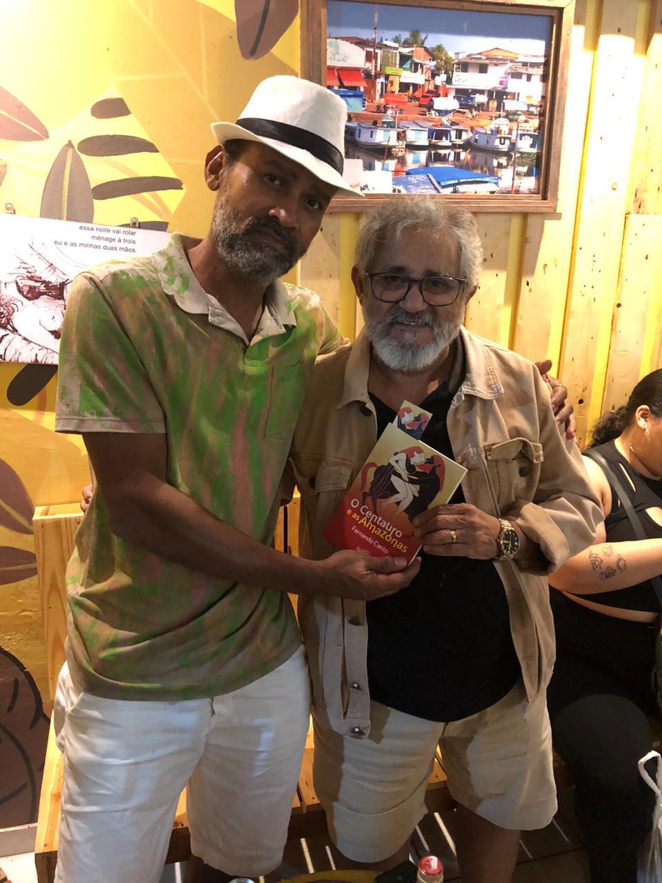 Escritor Fernando Canto protagoniza lançamento de projeto cultural