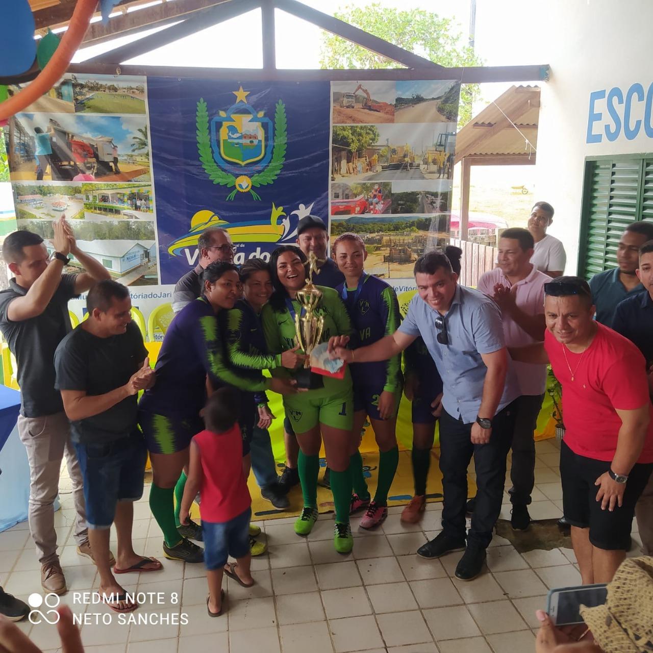 Prefeito Ary Duarte premia vencedores do Copão Rural