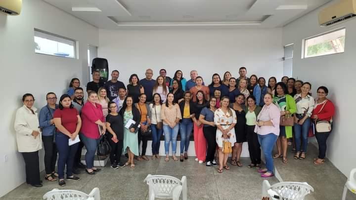 SEMED Laranjal do Jari realiza reunião pedagógica com equipe gestora das escolas municipais.