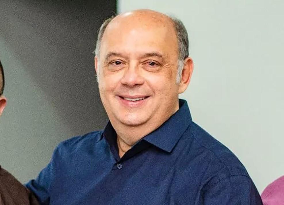 Kaká Barbosa participa da entrega de equipamentos para pescadores no Sebrae