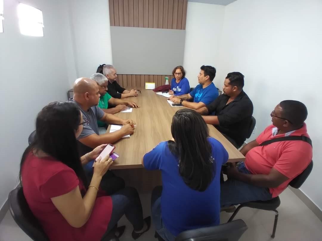 Prefeito Carlos Sampaio recebe visita de técnicas do Aqui Tem Sebrae