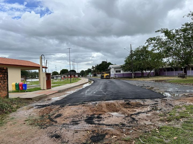 Prefeitura de Itaubal pavimenta rua Raimundo V. Palmerim Ferreira