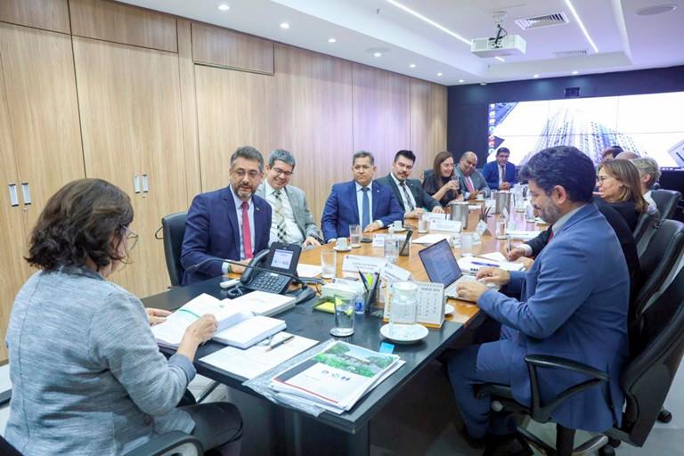 Senador Randolfe e governador Clécio reúnem com Ministra da Saúde e apresentam urgências do Amapá