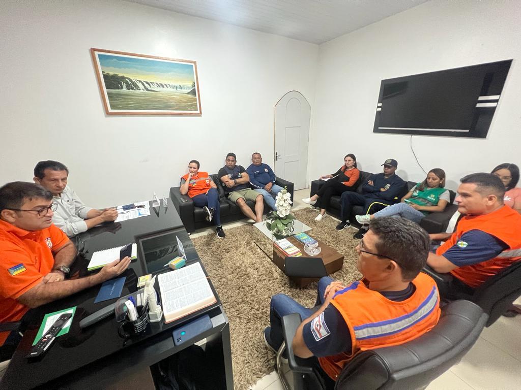 Prefeito Márcio Serrão define Plano de Ação contra inundação do rio Jari