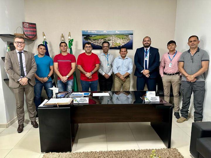 Prefeito recepciona representantes da Caixa e discute investimentos para Laranjal do Jari