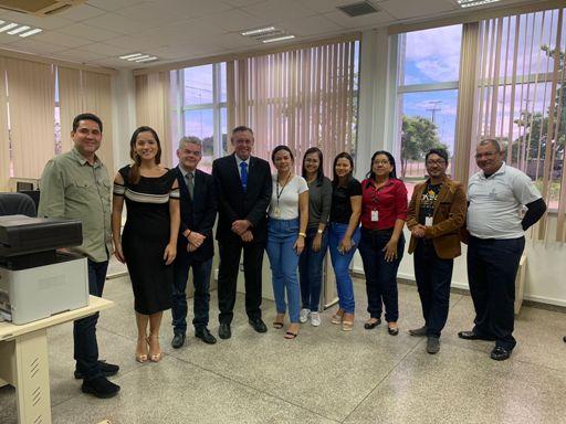 Presidente do TJAP faz visita institucional a 5ª Vara do Juizado Especial