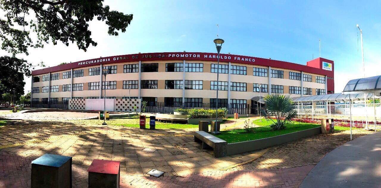 Ministério Público considera greve da educação ilegal e requer suspensão ao TJAP