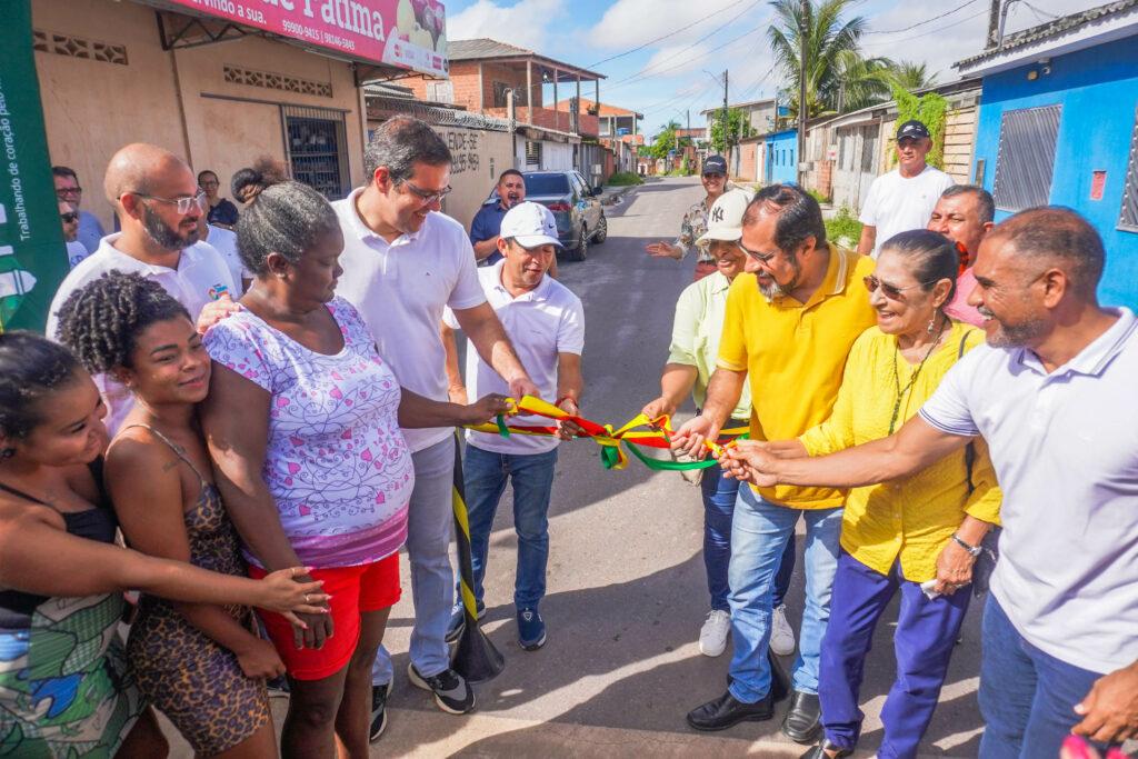 Prefeito Dr. Furlan entrega via asfaltada e visita obras em andamento durante agenda de domingo