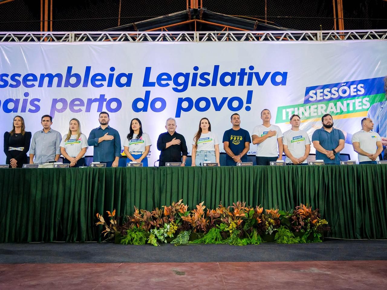 Alliny Serrão preside sessões itinerantes da Assembleia Legislativa e aprova mais de mil proposições