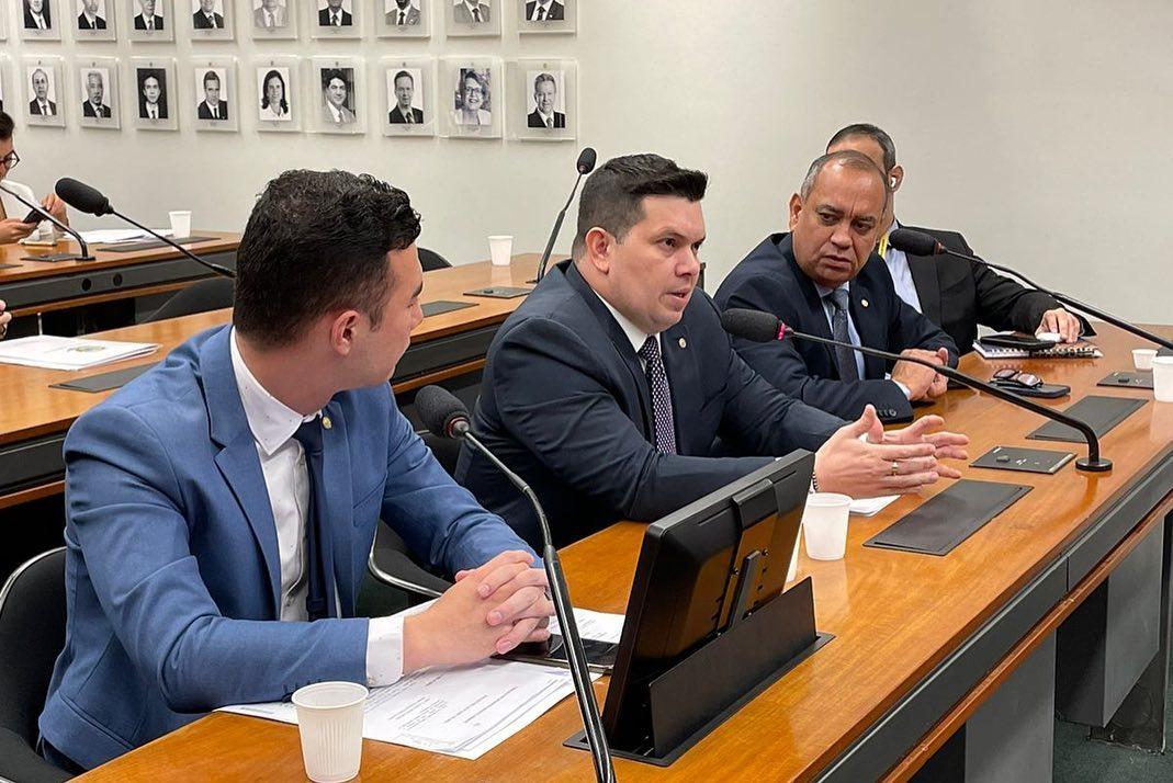 Deputado Acácio Favacho propõe prazo de cinco anos para prescrição de cobranças de serviços gerais