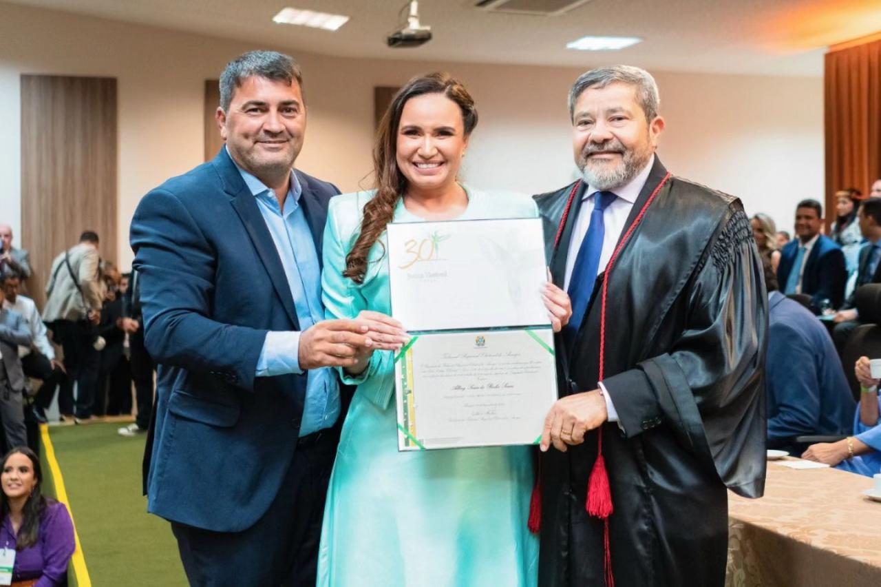 Um ano de diplomação: deputada Alliny Serrão agradece a oportunidade e reafirma compromisso com o Amapá