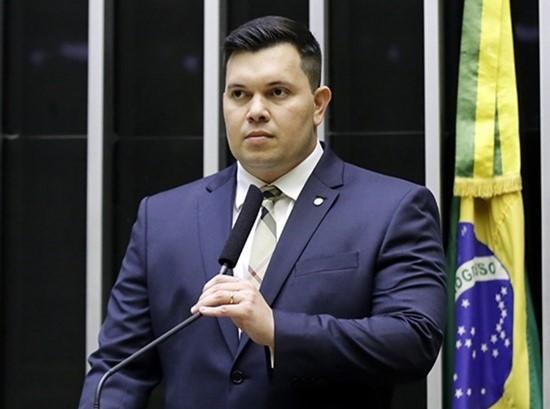 Acácio Favacho destaca ações voltadas para Saúde, Habitação, Cultura e Meio Ambiente