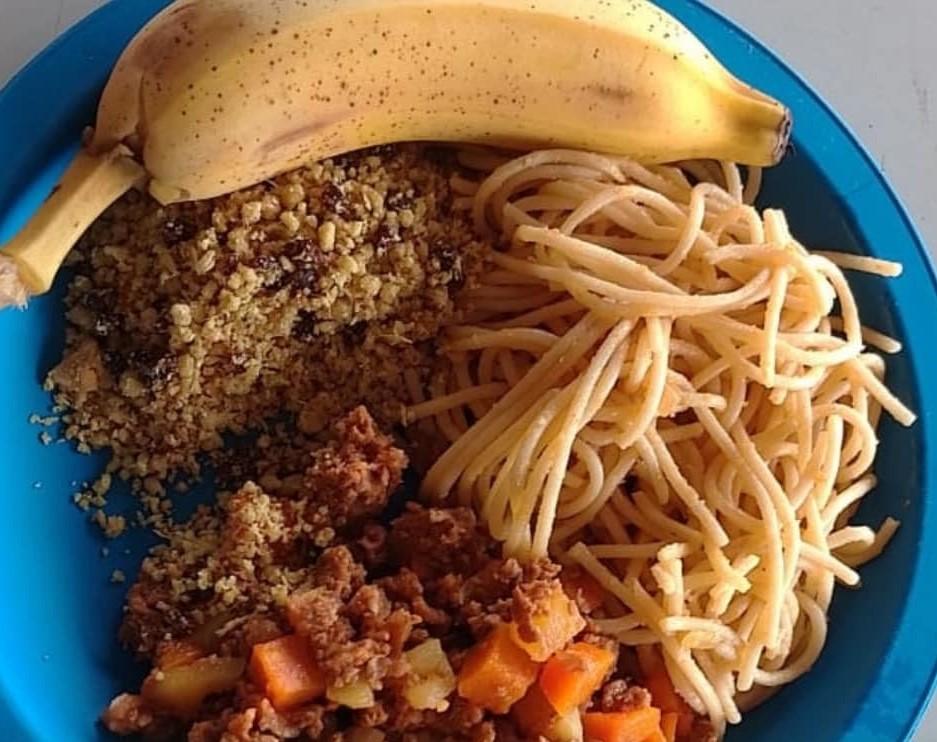 Alegria e nutrição na Escola do Irineu: Merenda reforçada garante energia para a garotada de Calçoene