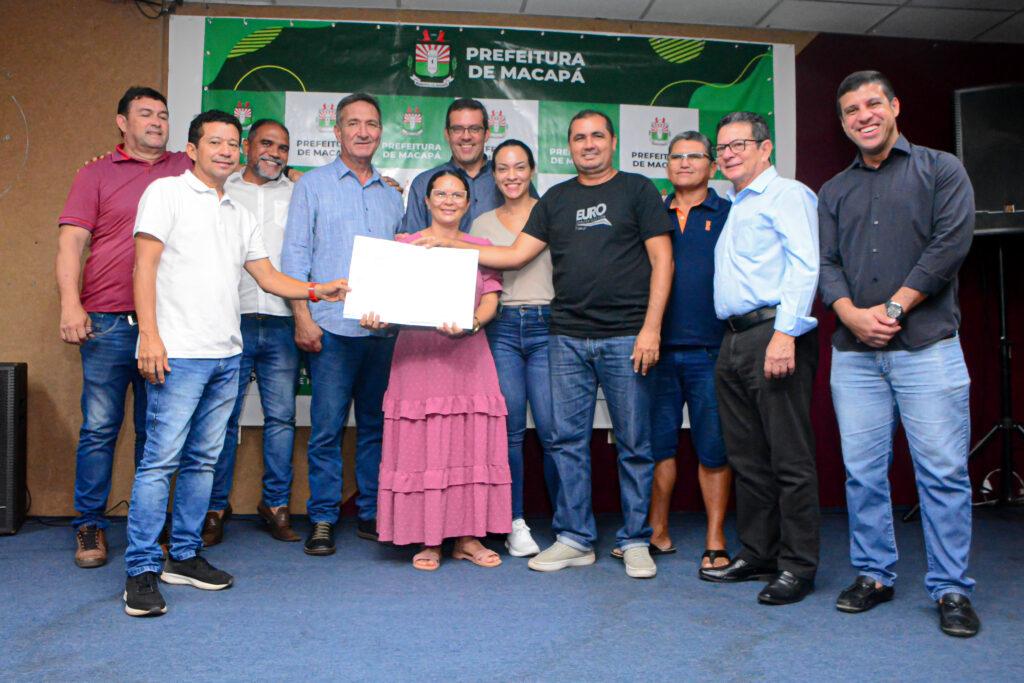 Bailique recebe investimento de R$ 3 milhões em passarelas de concreto