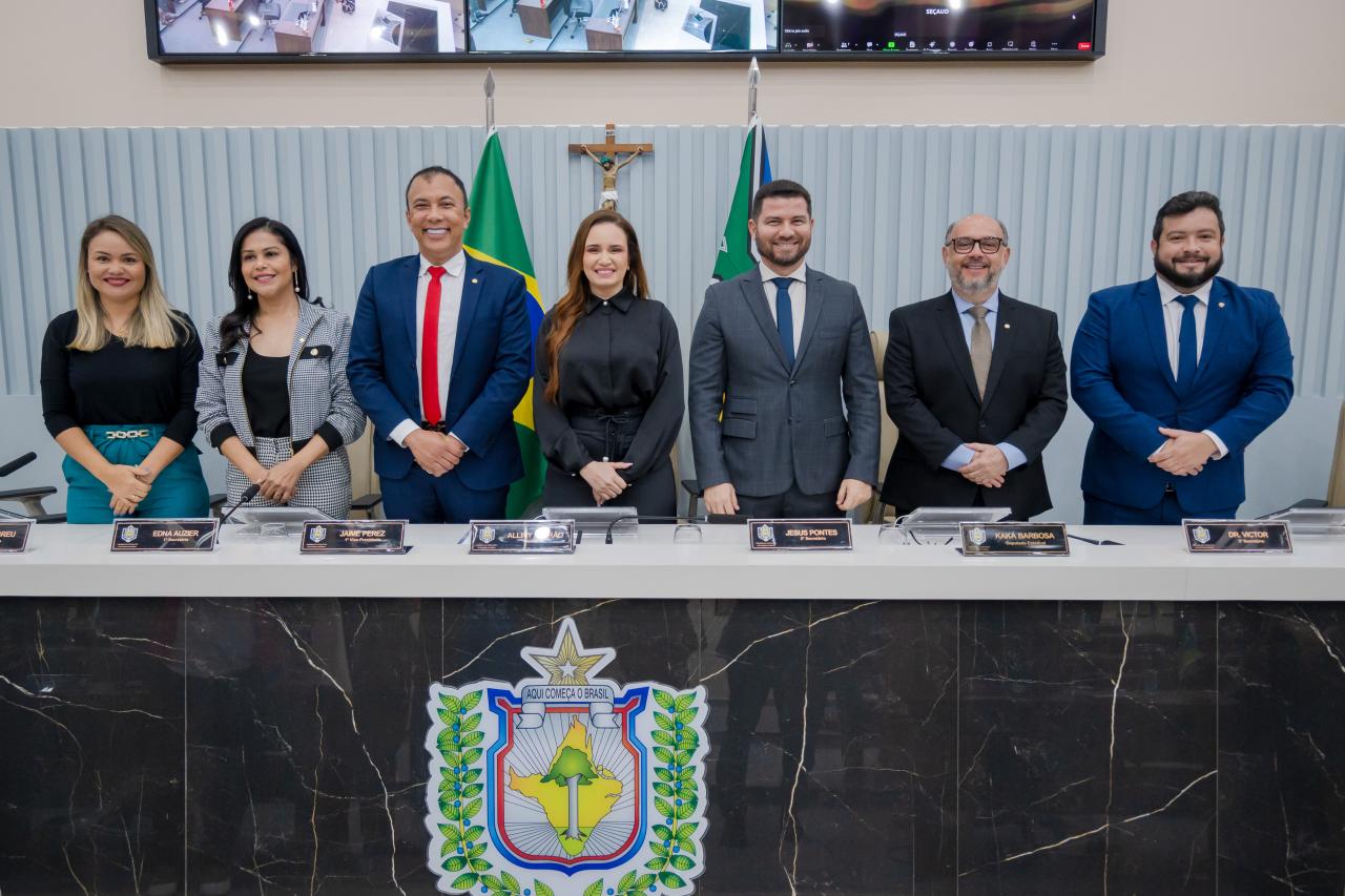 Deputada Alliny Serrão é reeleita presidente da Assembleia Legislativa do Amapá