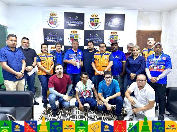 Prefeito Breno reúne instituições e define estratégias de combate à dengue