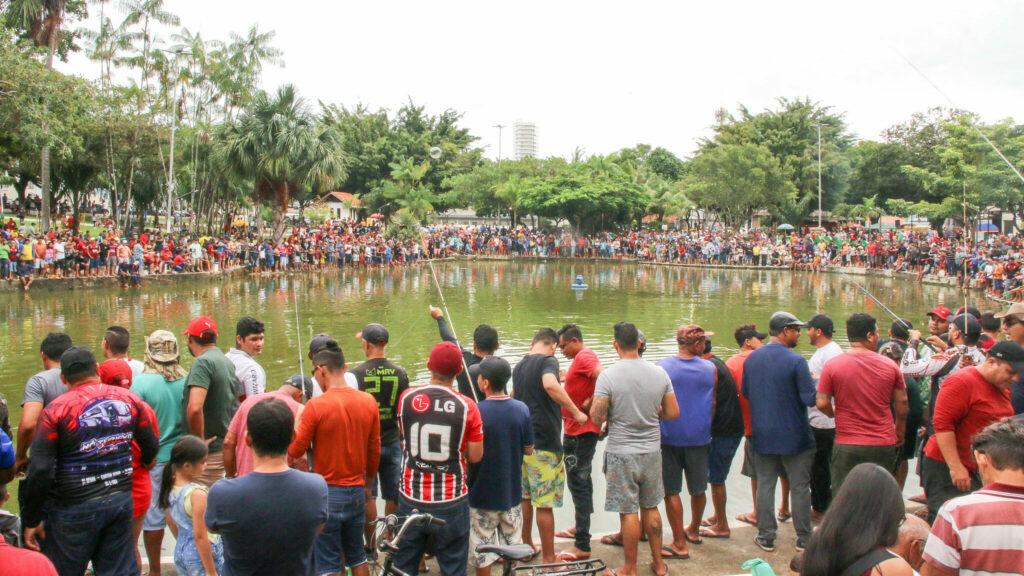 Dia do Trabalhador terá dois dias de programação, pescaria com duas toneladas de peixe e show nacional de Romeu