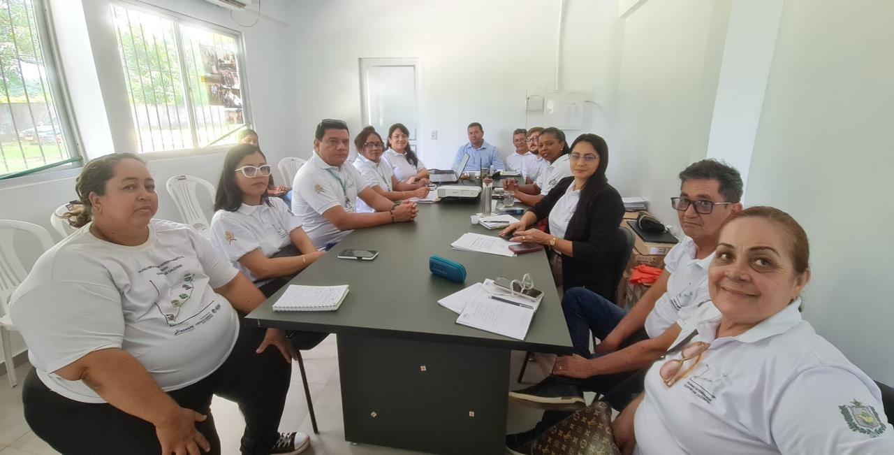 Prefeito de Calçoene, Toin, se reúne com comissões para discutir ações e projetos