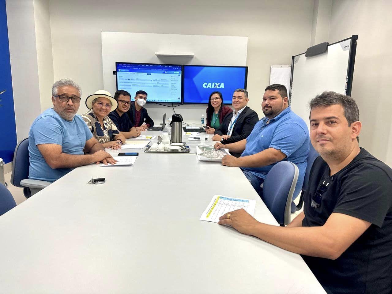 Prefeito de Oiapoque se reúne com Caixa e CSA para impulsionar o desenvolvimento do município