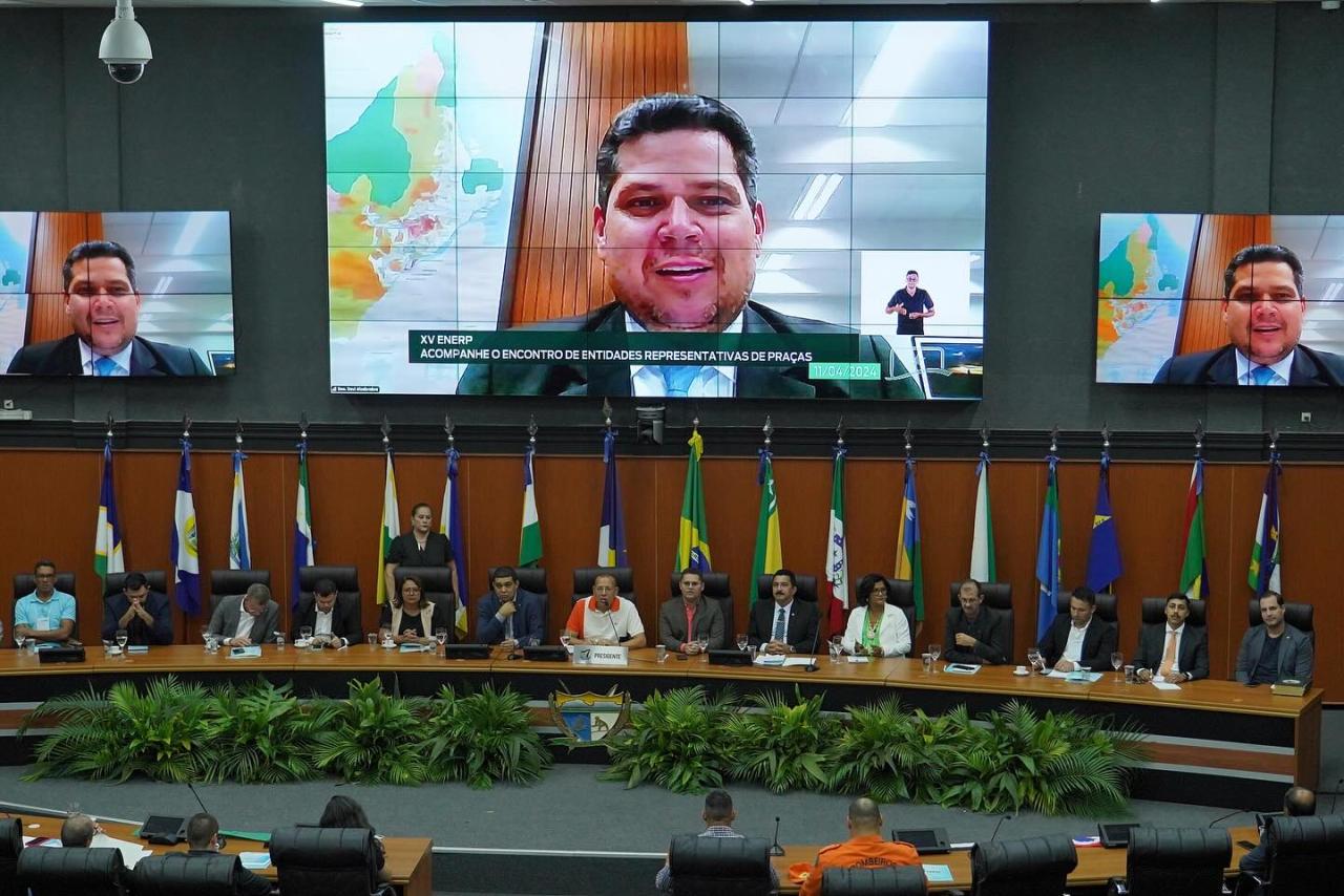Senador Davi destaca integração do Norte no XV Enerp e recebe homenagem em Roraima