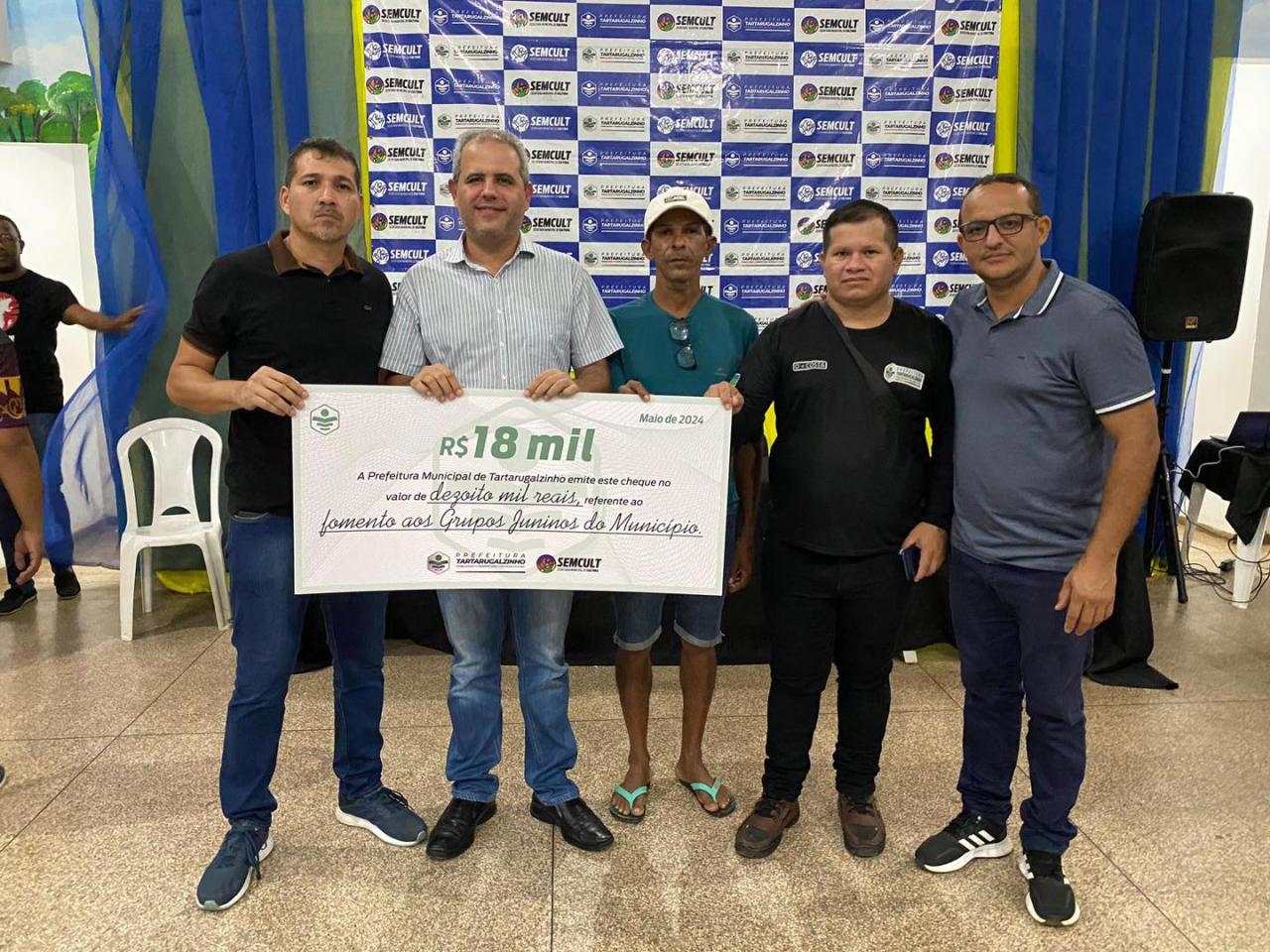 Grupos juninos de Tartarugalzinho recebem R$ 18 mil para o Forrozão no Meio do Mundo